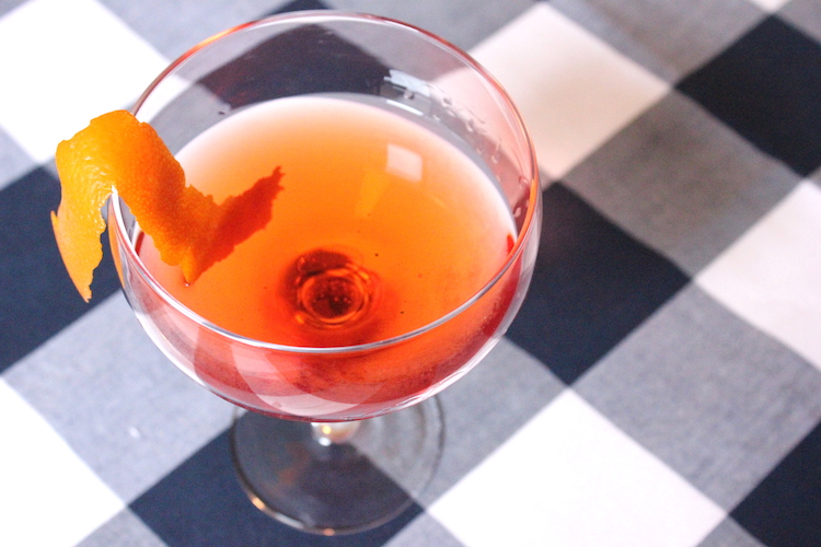 A classic Italian cocktail: the negroni